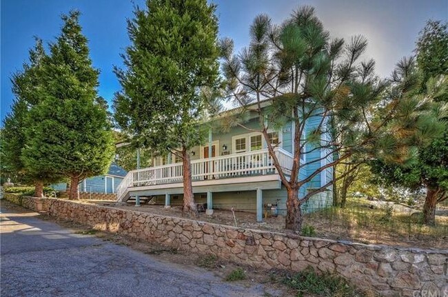 Building Photo - 1165 Saturn Way