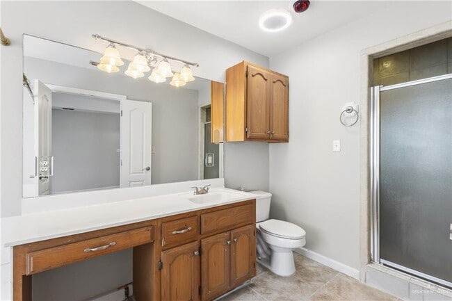 Building Photo - 21 S 25th St