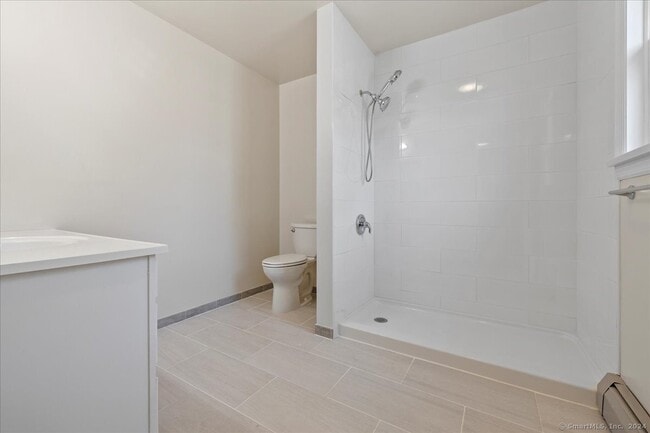 Building Photo - 257 Seaside Ave