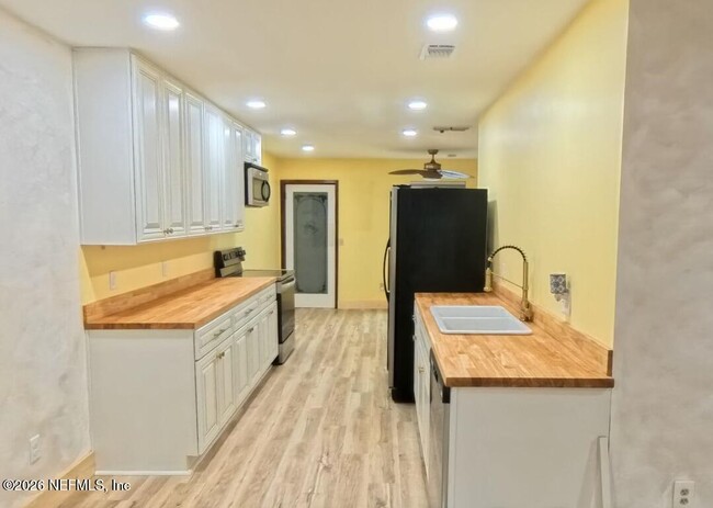 Building Photo - 3054 Cobblewood Ln W