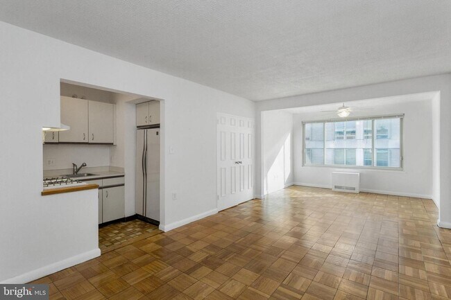 Building Photo - 1727 Massachusetts Ave NW