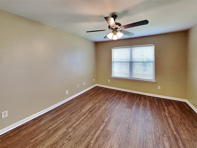 Building Photo - 3926 Cloudbluff Ln