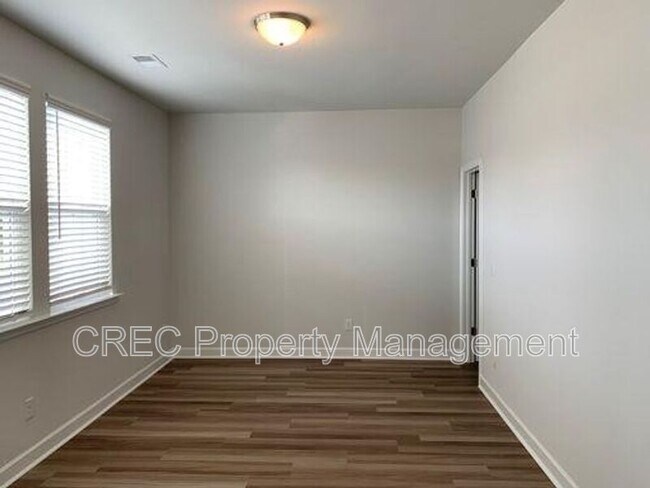 Building Photo - 603 McLernon Trce