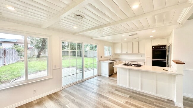 Building Photo - Charming, Single-Story Home, Spacious Backyard, Minutes to Everything, in Whelan Ranch Community ...