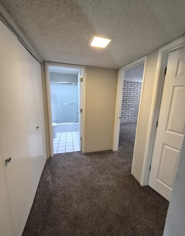 Building Photo - 5701 E Glenn St