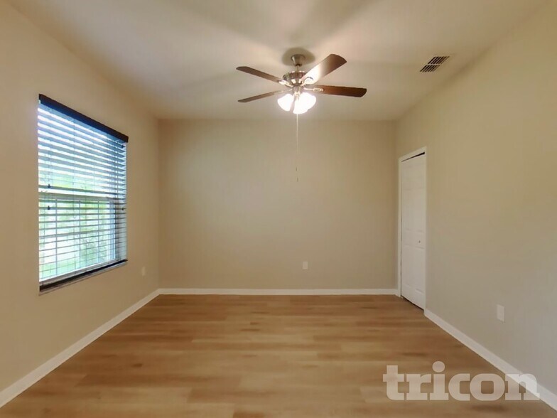 Building Photo - 5095 Brilliance Cir