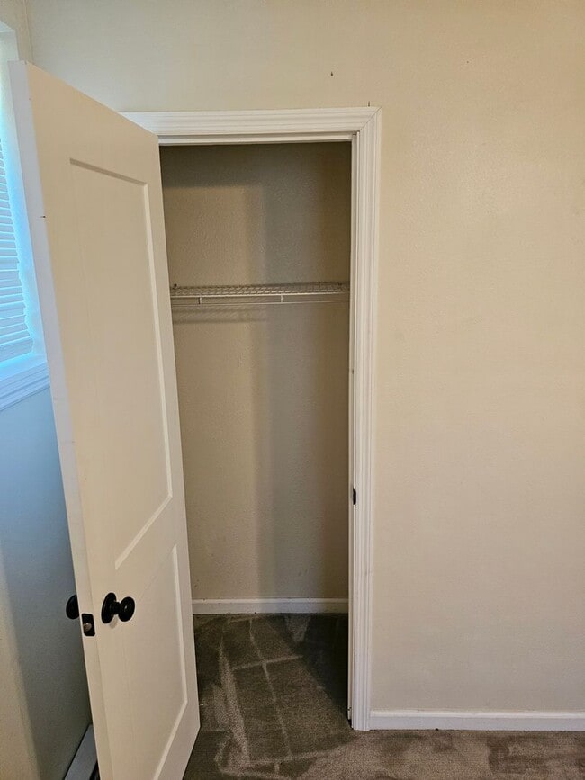 Building Photo - Cozy 1 bedroom,  1 bath $775
