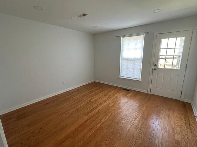 Building Photo - 7866 Dogue Indian Cir
