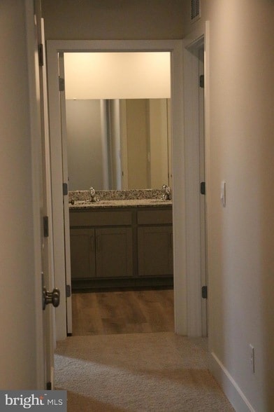 Building Photo - 218 Munsee Cir