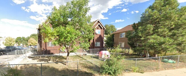 Building Photo - 1011 Mazatlan Cir