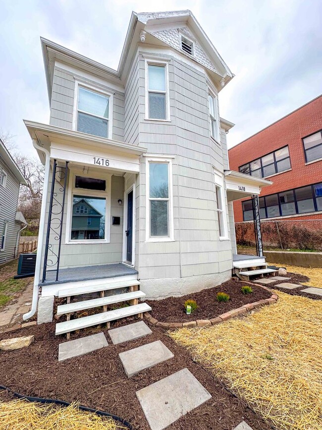 Building Photo - 1416/1418 N 2nd Duplex