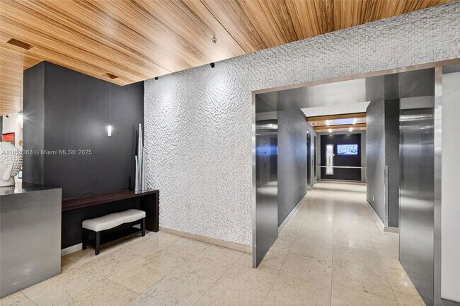 Building Photo - 60 SW 13th St