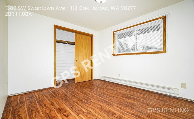 Building Photo - 1380 SW Swantown Ave