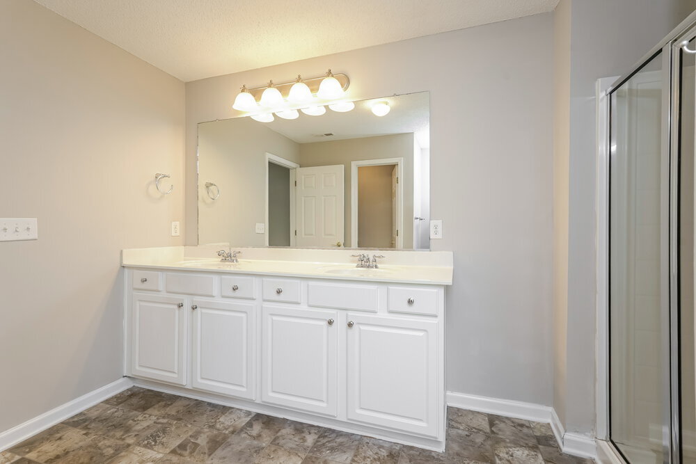 Building Photo - 235 Creeks Edge Ct