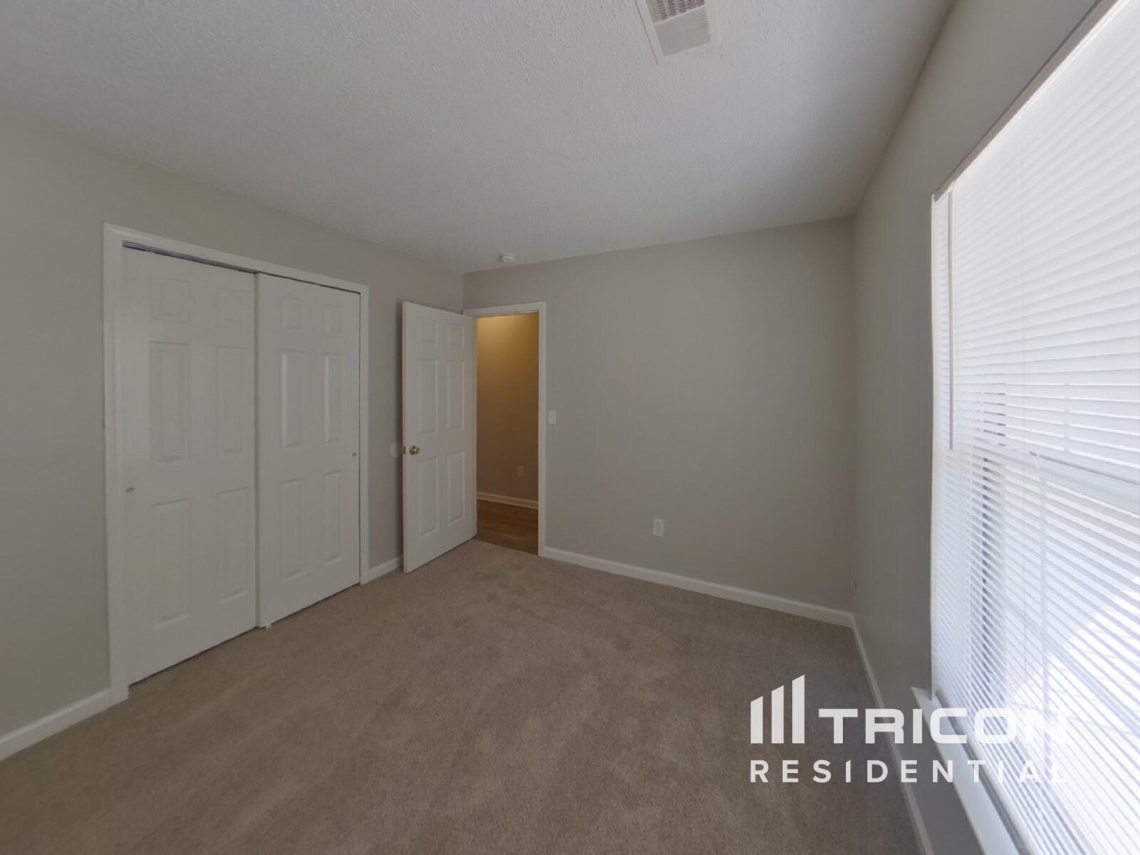 Building Photo - 160 Springway Dr