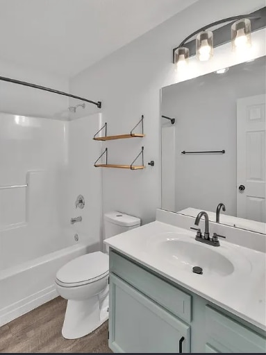 Building Photo - 2002 Ashburn Ct