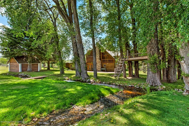 Building Photo - 331 Woody Creek Rd