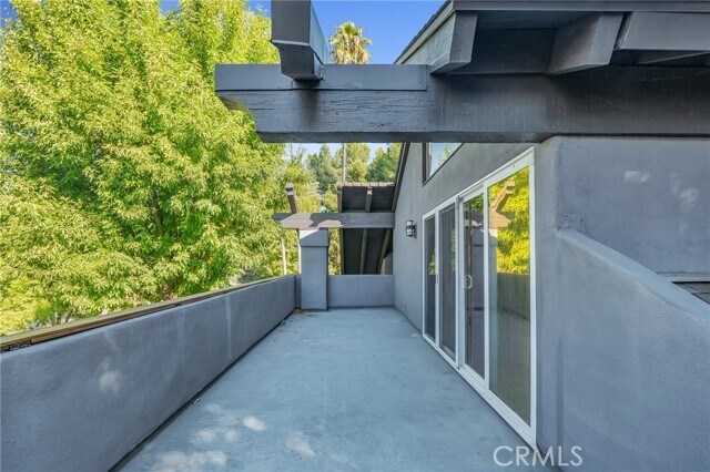 Building Photo - 4642 Poe Ave