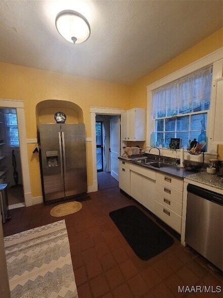 Building Photo - 128 S Capitol Pkwy