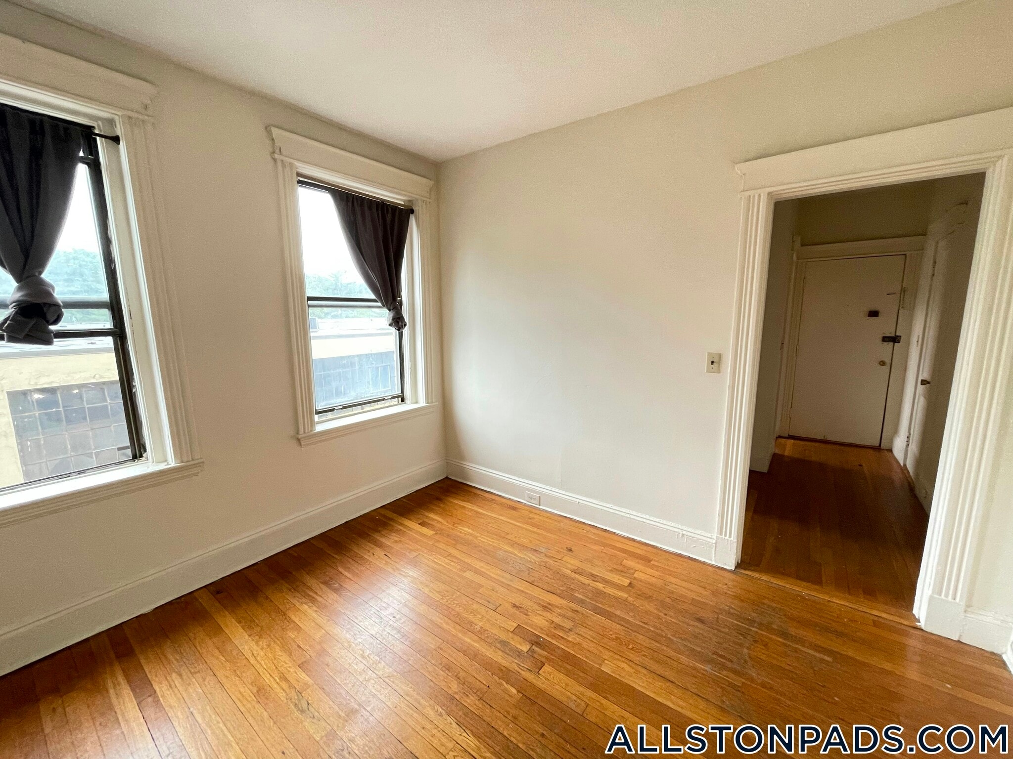 Building Photo - 1148 Commonwealth Ave