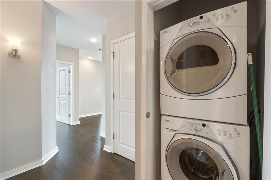 Building Photo - 855 Peachtree St NE