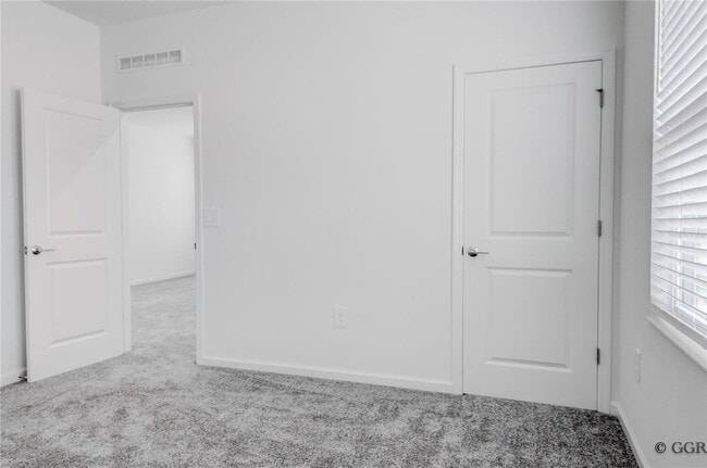 Building Photo - 2207 Sweet Honey Ln