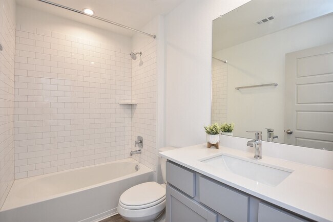 Building Photo - 7827 Sleek Flock Ln