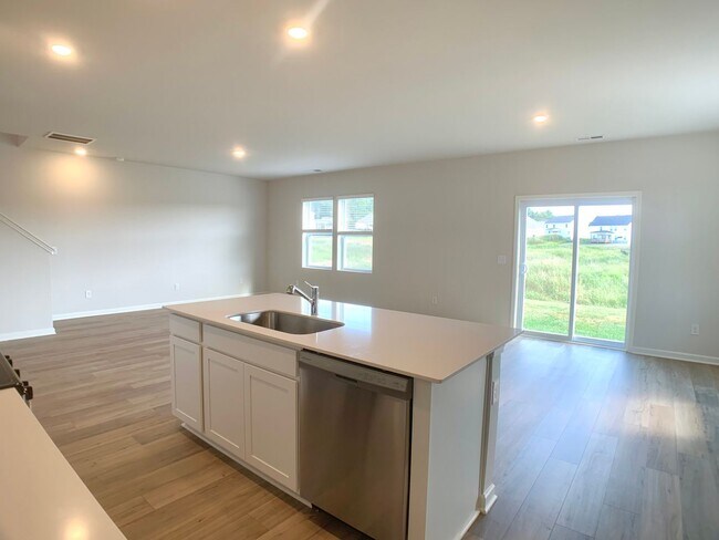 Building Photo - 821 Moray Ln