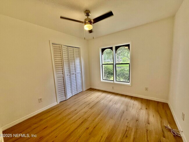 Building Photo - 1220 Foxmeadow Trail