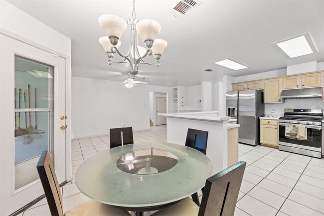 Building Photo - 3301 Texas Topaz Dr