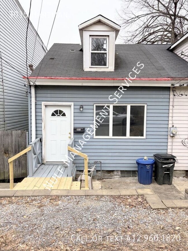 Building Photo - 2 bed, 1 bath house in Marshall