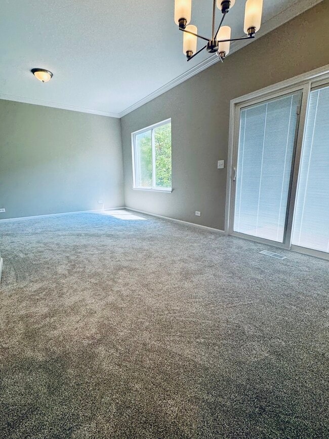 Building Photo - 404 N Patriot Dr