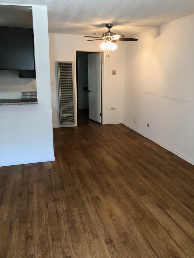 Building Photo - Executive House Apartments