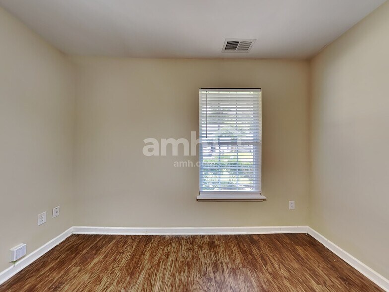 Building Photo - 284 Sweet Alyssum Dr