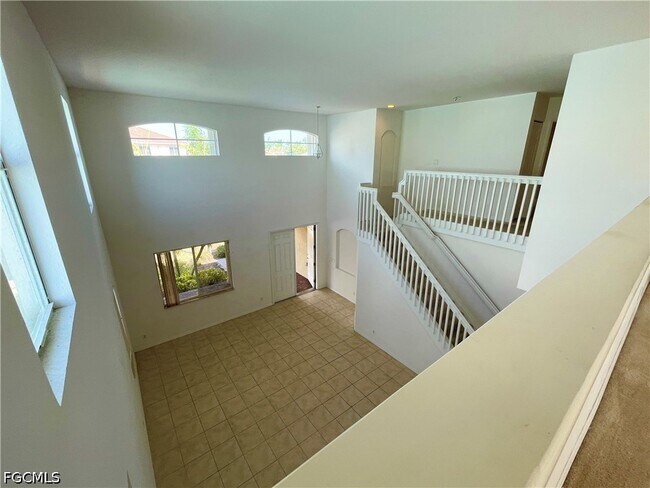 Building Photo - 17038 Tremont St