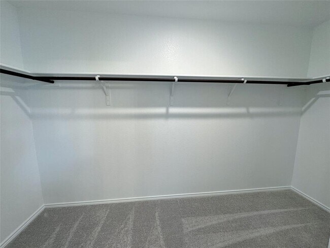 Building Photo - 596 Papaya Dr