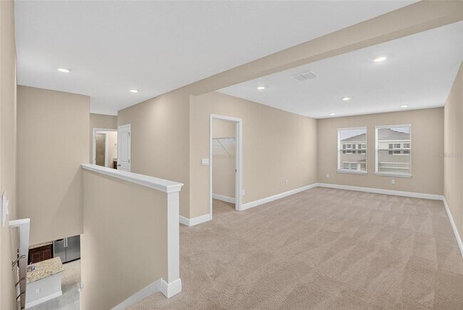 Building Photo - 2546 Warren Acrs Blvd