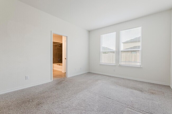 Building Photo - 9507 Reinhartz Wy