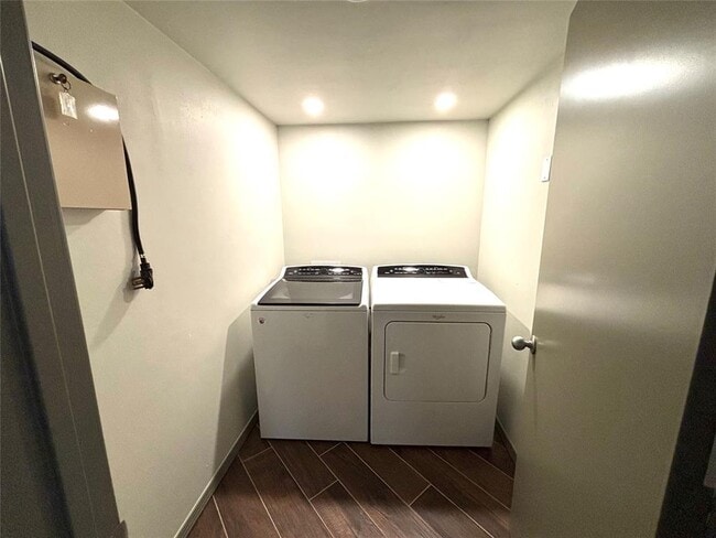 Building Photo - 3301 NW 64th St