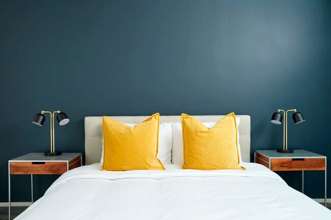 Building Photo - 2317 N Rampart St