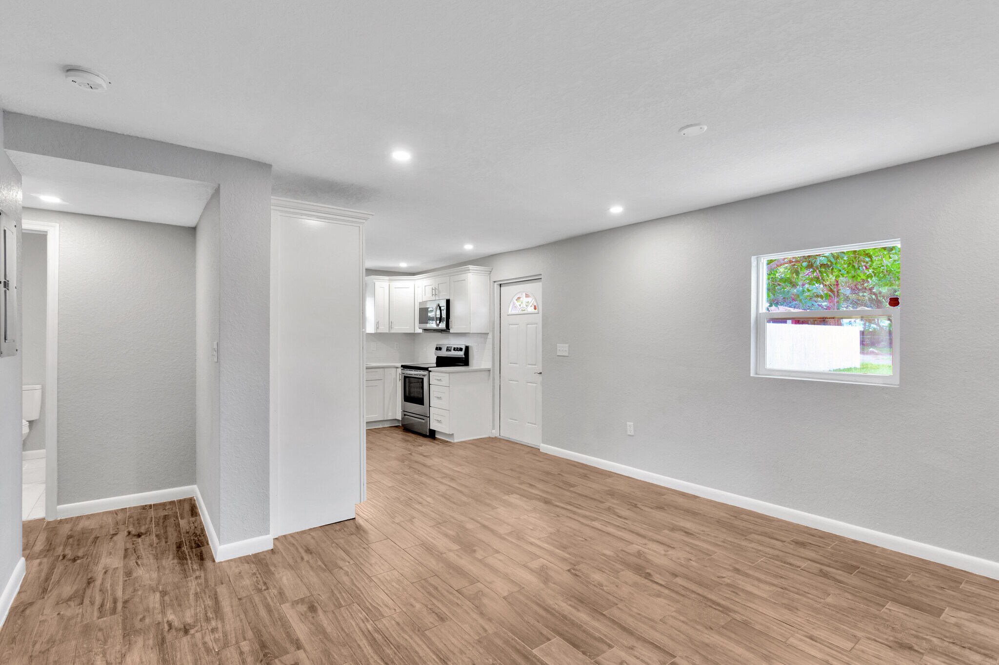 Building Photo - 2223 Gordon St