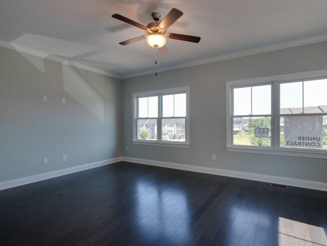Building Photo - Luxury Rental The Townes at Congers Creek