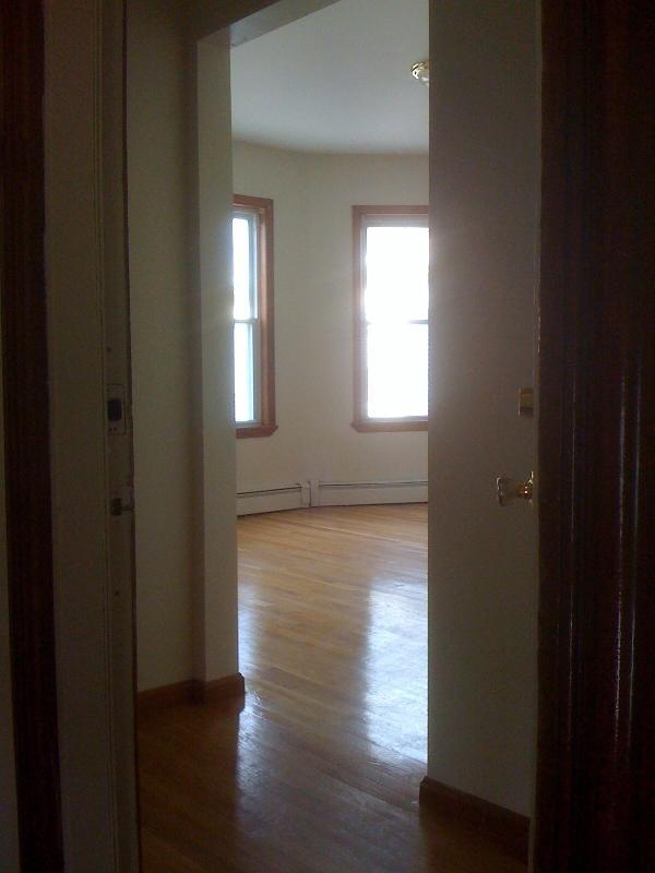 Building Photo - 10 Buckley Ave