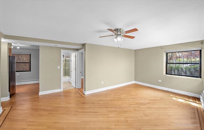 Building Photo - 7608 N Rogers Ave