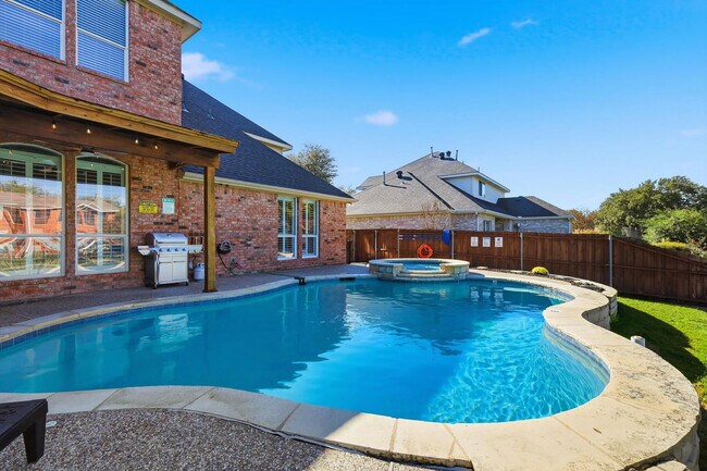 Building Photo - 4843 Golfside Dr