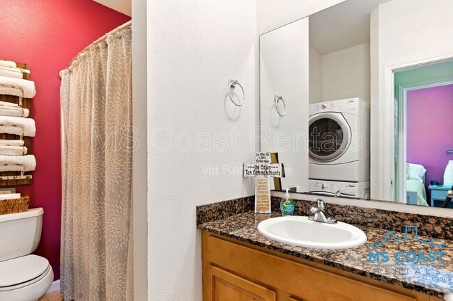 Building Photo - 1131 Century Oaks Dr