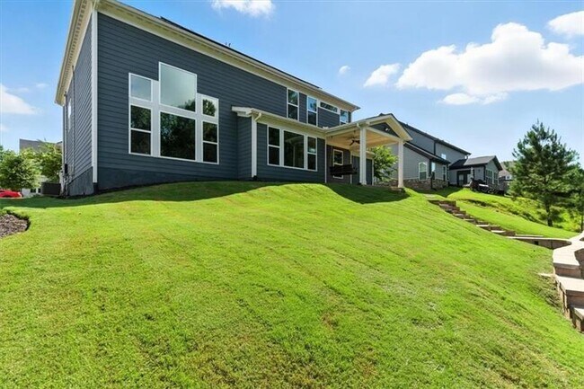 Building Photo - 2121 Harmony Dr