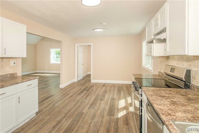 Building Photo - 141 Engles Rd