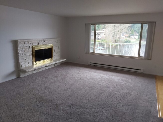 Building Photo - H134563B