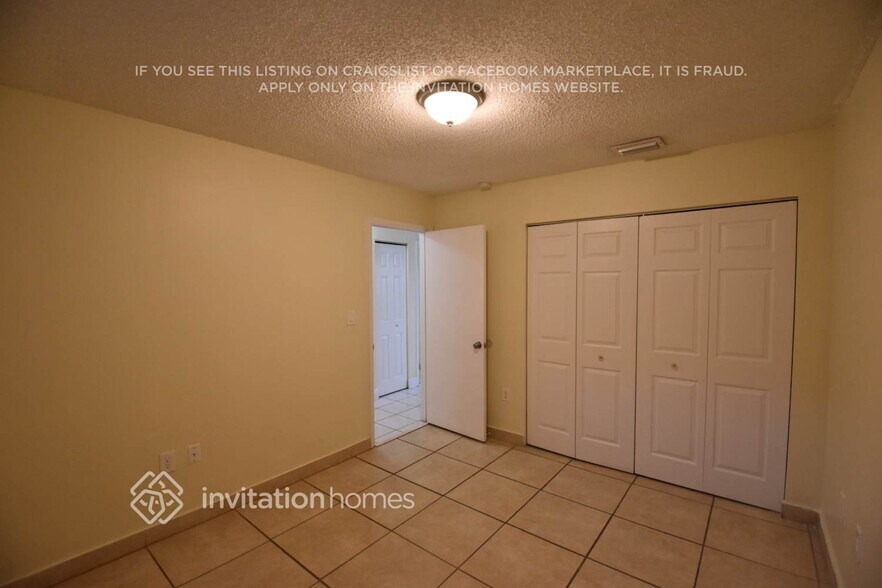 Building Photo - 9147 NW 111th Terrace